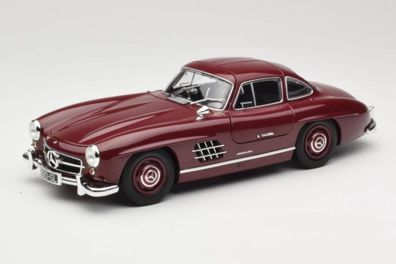 Mercedes 300 SL W198 Gullwing Ciemnoczerwony Minichamps 1:18 110037218 Metal
