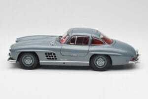 Mercedes 300 SL W198 Graphite Szary Minichamps 1:18 180039005 Metal — zdjęcie 4 z 8