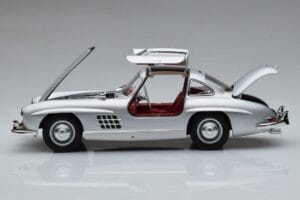 Mercedes 300 SL W198 Gullwing Norev 1:18 183850 Metal — zdjęcie 4 z 8