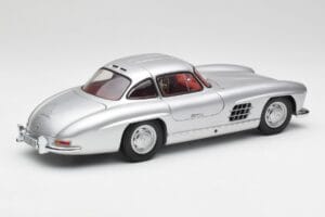 Mercedes 300 SL W198 Gullwing Srebrny Minichamps 1:18 180039000 Metal — zdjęcie 3 z 8
