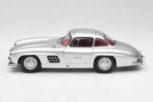 Mercedes 300 SL W198 Gullwing Srebrny Minichamps 1:18 180039000 Metal — zdjęcie 4 z 8
