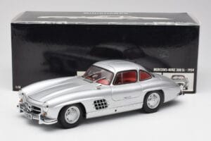 Mercedes 300 SL W198 Gullwing Srebrny Minichamps 1:18 180039000 Metal — zdjęcie 8 z 8