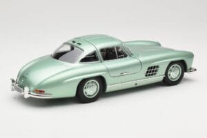 Mercedes 300 SL W198 Gullwing Light Green Metallic Minichamps 1:18 110037221 Metal — zdjęcie 3 z 8