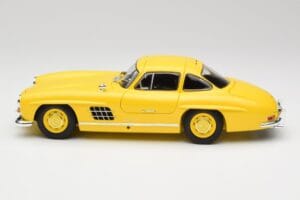 Mercedes 300 SL W198 Jasny Żółty Minichamps 1:18 180039009 Metal — zdjęcie 4 z 8