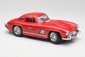 Mercedes 300 SL W198 Red Metallic Bburago 1:18 3013-M1 Metal — zdjęcie 6 z 8