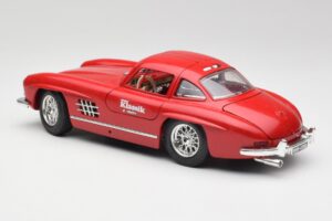 Mercedes 300 SL W198 Red Metallic Bburago 1:18 3013-M1 Metal — zdjęcie 7 z 8