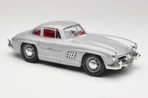 Mercedes 300 SL W198 Gullwing Silver Szary Bburago 1:18 3513 Metal — zdjęcie 6 z 8