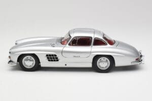 Mercedes 300 SL W198 Gullwing Srebrny Metaliczny Minichamps 1:18 B66040379 Metal — zdjęcie 4 z 8
