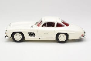 Mercedes 300 SL W198 Biały Minichamps 1:18 180039006 Metal — zdjęcie 4 z 8