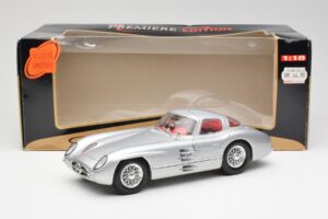 Mercedes 300 SLR Uhlenhaut Coupe Srebrny Maisto 1:18 536898 Metal — zdjęcie 8 z 8