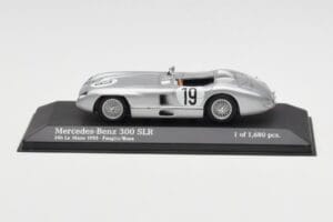 Mercedes 300 SLR #19 P. Levegh / J. Fitch 24 Hours of Le Mans 1955 Minichamps 1:43 432553000 Metal