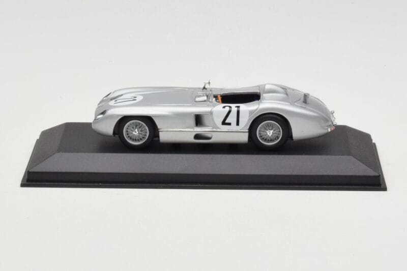 Mercedes 300 SLR #21 K. Kling / A. Simon 24 Hours of Le Mans 1955 Minichamps 1:43 432553021 Metal