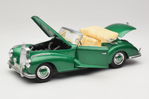 Mercedes 300S Cabriolet Green Metallic Maisto 1:18 52116 Metal — zdjęcie 2 z 7