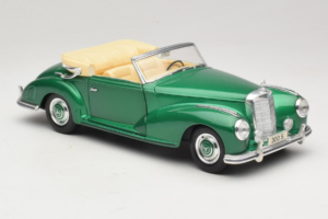 Mercedes 300S Cabriolet Green Metallic Maisto 1:18 52116 Metal — zdjęcie 5 z 7