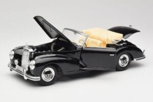 Mercedes 300SC W188 Obsidian Czarny Maisto 1:18 806B Metal — zdjęcie 2 z 8