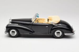 Mercedes 300SC W188 Obsidian Czarny Maisto 1:18 806B Metal — zdjęcie 4 z 8