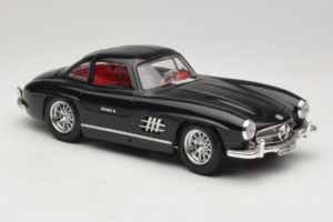 Mercedes 300SL Czarny Bburago 1:18 3015-M3 Metal — zdjęcie 6 z 8