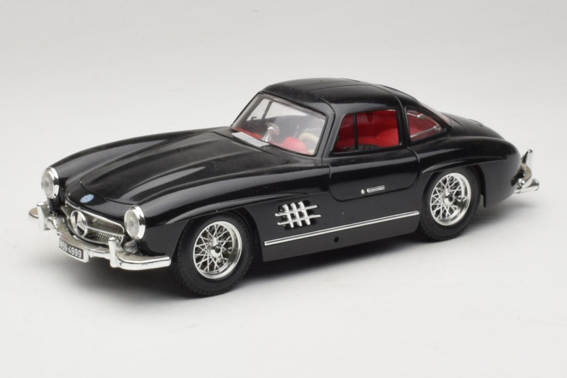 Mercedes 300SL Czarny Bburago 1:18 3015-M3 Metal