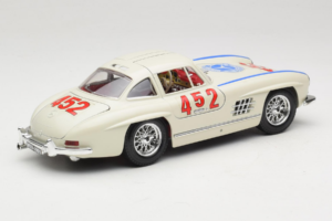 Mercedes 300SL #452 Mille Miglia 1955 Biały Bburago 1:18 3015-M2 Metal — zdjęcie 3 z 8