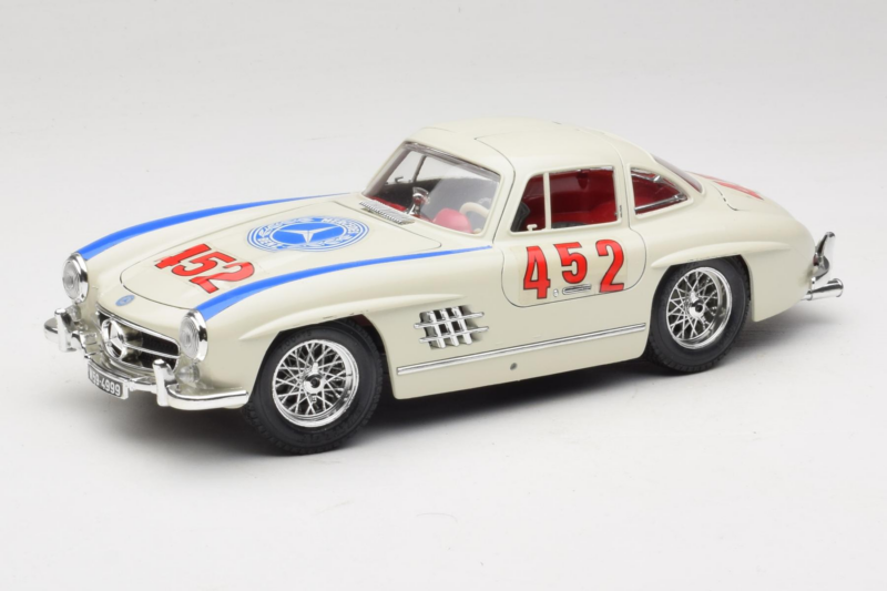Mercedes 300SL #452 Mille Miglia 1955 Biały Bburago 1:18 3015-M2 Metal