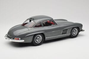Mercedes 300SL W198 Gullwing Graphite Grey Norev 1:12 123852 Metal — zdjęcie 2 z 6
