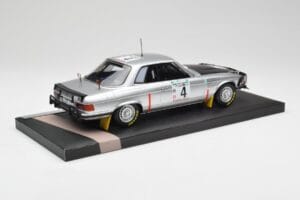 Mercedes 450 SLC 5.0 C107 #4 B. Waldegard / H. Thorszelius Rally Bandama 1979 Minichamps 1:18 107793204 Żywica — zdjęcie 2 z 6