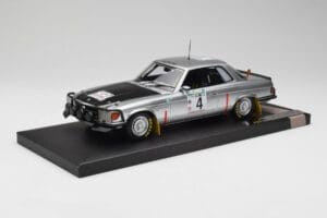 Mercedes 450 SLC 5.0 C107 #4 B. Waldegard / H. Thorszelius Rally Bandama 1979 Minichamps 1:18 107793204 Żywica
