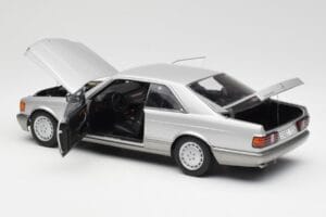 Mercedes 500 SEC C126 Srebrny AUTOart 1:18 76212 Metal — zdjęcie 5 z 8