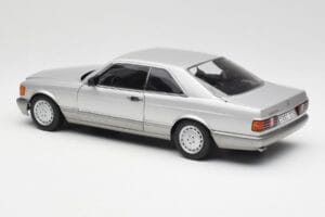 Mercedes 500 SEC C126 Srebrny AUTOart 1:18 76212 Metal — zdjęcie 7 z 8