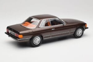 Mercedes 500 SLC C107 Beige Metallic KK-Scale 1:18 KKDC180851 Metal — zdjęcie 2 z 6