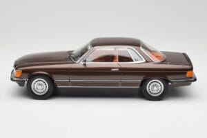 Mercedes 500 SLC C107 Beige Metallic KK-Scale 1:18 KKDC180851 Metal — zdjęcie 3 z 6