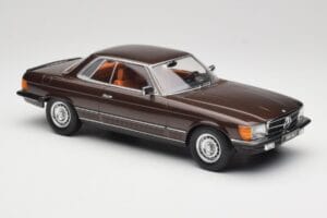 Mercedes 500 SLC C107 Beige Metallic KK-Scale 1:18 KKDC180851 Metal — zdjęcie 4 z 6