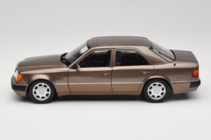 Mercedes 500E W124 Impala Metallic Norev 1:18 183954 Metal — zdjęcie 4 z 8