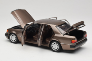 Mercedes 500E W124 Impala Metallic Norev 1:18 183954 Metal — zdjęcie 5 z 8