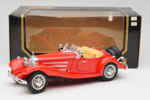 Mercedes 500K Roadster Czerwony Bburago 1:18 3020 Metal — zdjęcie 8 z 8
