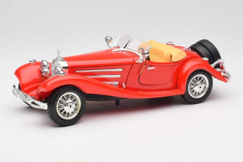 Mercedes 500K Roadster Czerwony Bburago 1:18 3020 Metal
