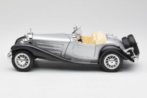 Mercedes 500K Roadster Srebrny Bburago 1:18 3020-M1 Metal — zdjęcie 4 z 8