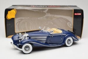 Mercedes 500K Special Roadster Niebieski Maisto 1:18 56059 Metal — zdjęcie 8 z 8
