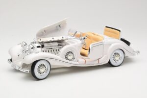 Mercedes 500K Special Roadster Biały Premiere Edition Maisto 1:18 536055 Metal — zdjęcie 2 z 8