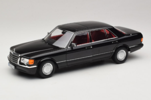 Mercedes 560 SEL W126 Czarny Z Czerwonym Wnętrzem Norev 1:18 183788 Metal