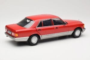 Mercedes 560 SEL W126 Czerwony Norev 1:18 183463 Metal — zdjęcie 3 z 8