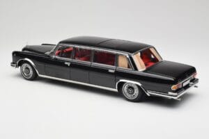 Mercedes 600 Pullman W100 Czarny NZG 1:18 1071/50 Metal — zdjęcie 7 z 8