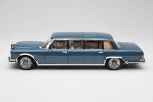 Mercedes 600 Pullman W100 Niebieski NZG 1:18 B66040707 Metal — zdjęcie 4 z 8