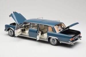 Mercedes 600 Pullman W100 Niebieski NZG 1:18 B66040707 Metal — zdjęcie 5 z 8