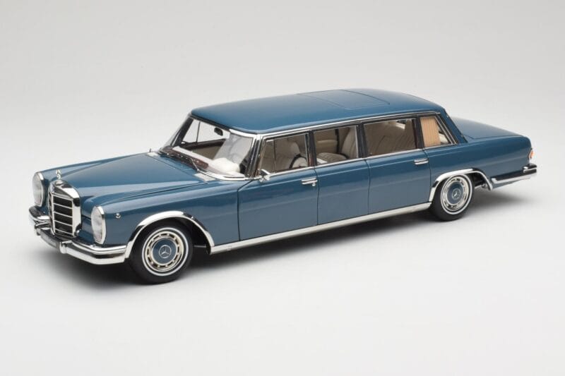 Mercedes 600 Pullman W100 Niebieski NZG 1:18 B66040707 Metal