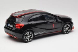 Mercedes A-Class W176 AMG Czarny Norev 1:18 183596 Metal — zdjęcie 3 z 8
