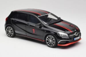 Mercedes A-Class W176 AMG Czarny Norev 1:18 183596 Metal — zdjęcie 6 z 8