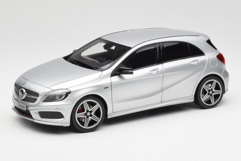 Mercedes A-Class W176 Polar Srebrny Norev 1:18 B66960139 Metal