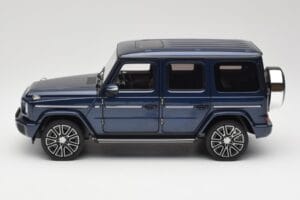 Mercedes AMG G 63 L W465 Granatowy Norev 1:18 B66960663 Metal — zdjęcie 4 z 8