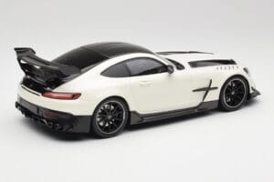 Mercedes AMG GT C190 Black Series Designo Diamond Biały Metallic Minichamps 1:18 155032022 Metal — zdjęcie 2 z 6